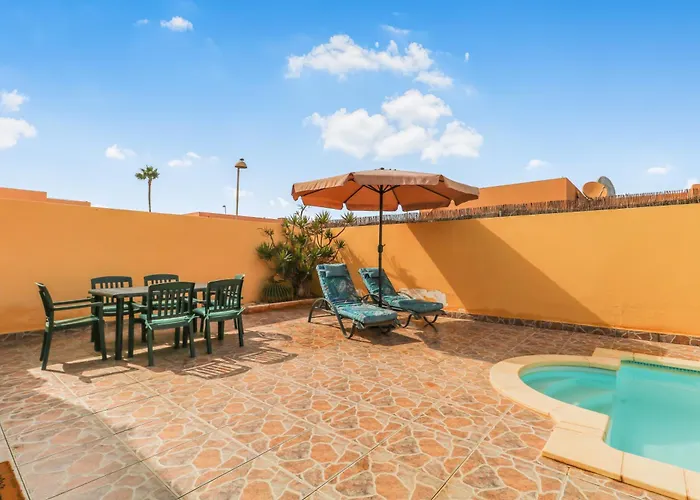 Pool Retreat Tamaragua Apartamento La Oliva